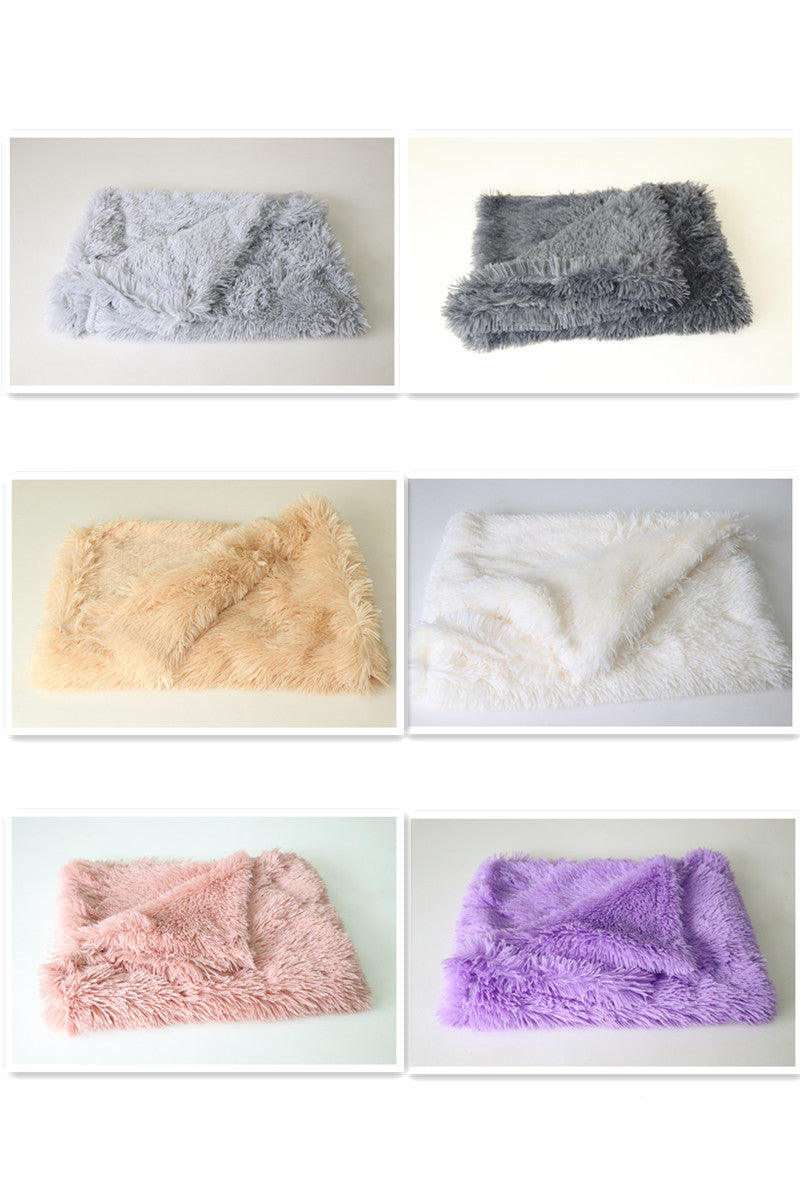 Stylish Pet Blankets for Dogs & Cats - Soft, Warm & Versatile